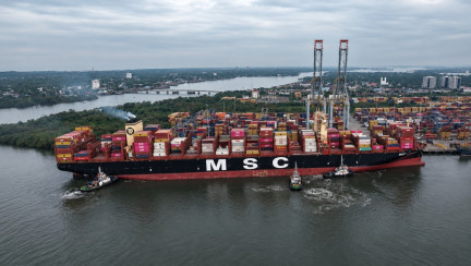 DP WORLD COCHIN HANDLES RECORD 8,000+ TEU FROM A SINGLE VESSEL